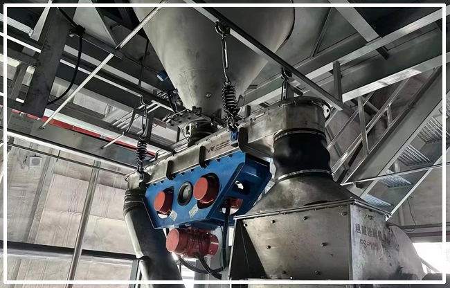 Two-way vibrating conveyor